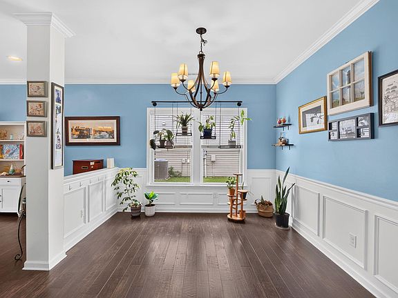 5th image of 203 Balsam Cir