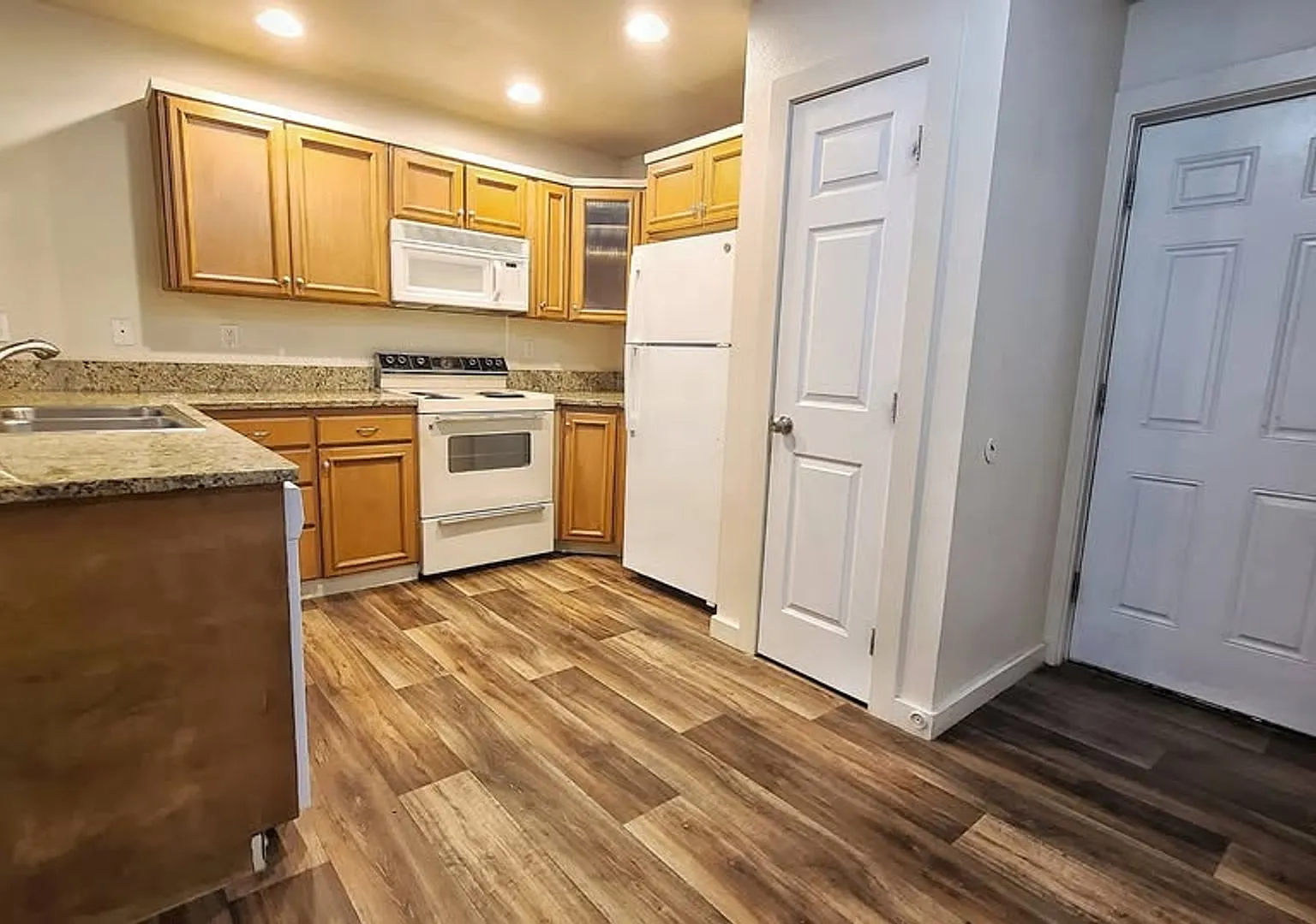 405 - Chicago 6M Inv — Photo 2