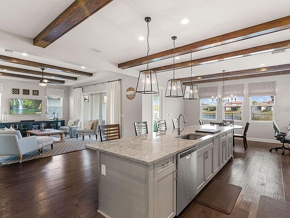 3rd image of 10469 Royal Cypress Way