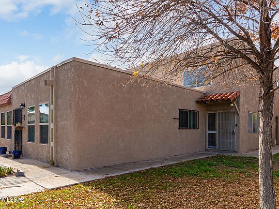 2nd image of 6509 E Calle La Paz Unit C