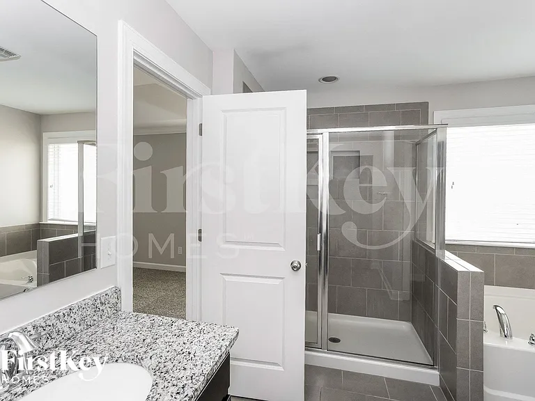201 Jobe Dr — Photo 11