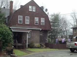 557 9th Ave, New Brighton, PA
