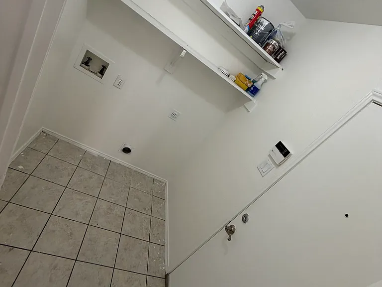 12933 Honey Locust Cir — Photo 21