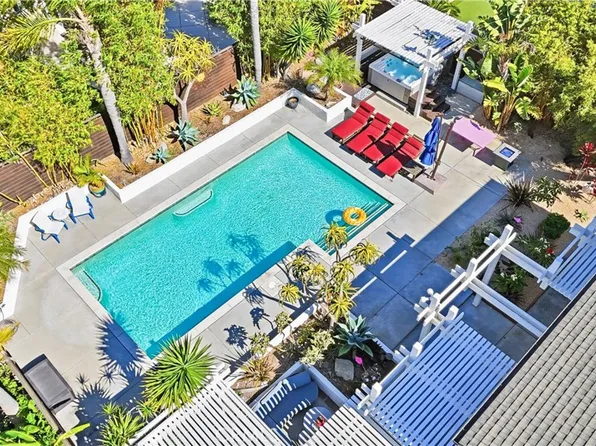 17982 Dellglen Cir, Huntington Beach, CA 92647