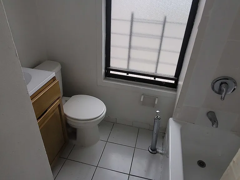 1575 Grand Concourse #1AA — Photo 11