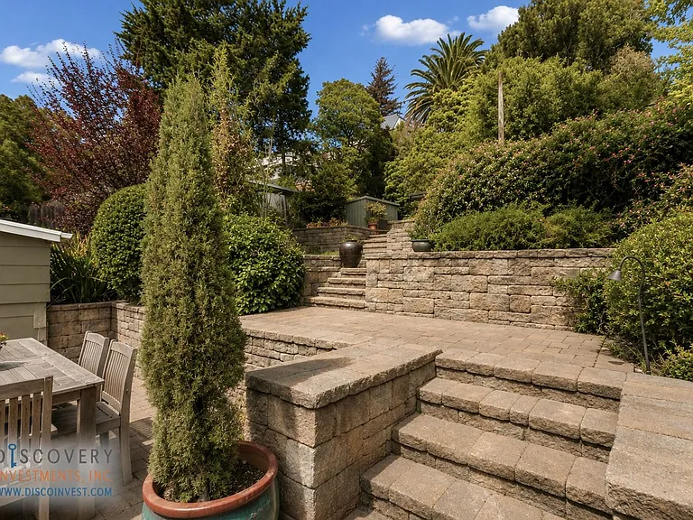 812 Trestle Glen Rd — Photo 29