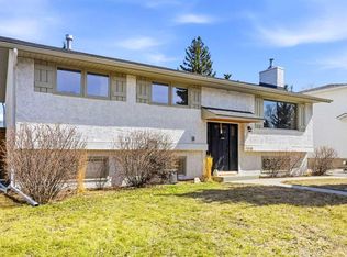 12028 W Canfield Rd SW, Calgary, AB T2W 1V2