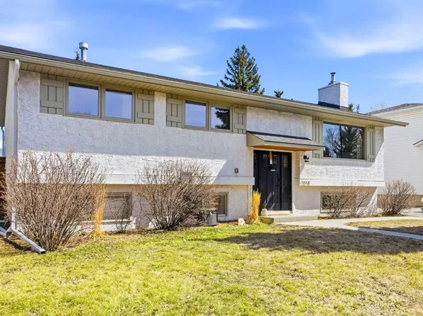 12028 W Canfield Rd SW, Calgary, AB T2W 1V2