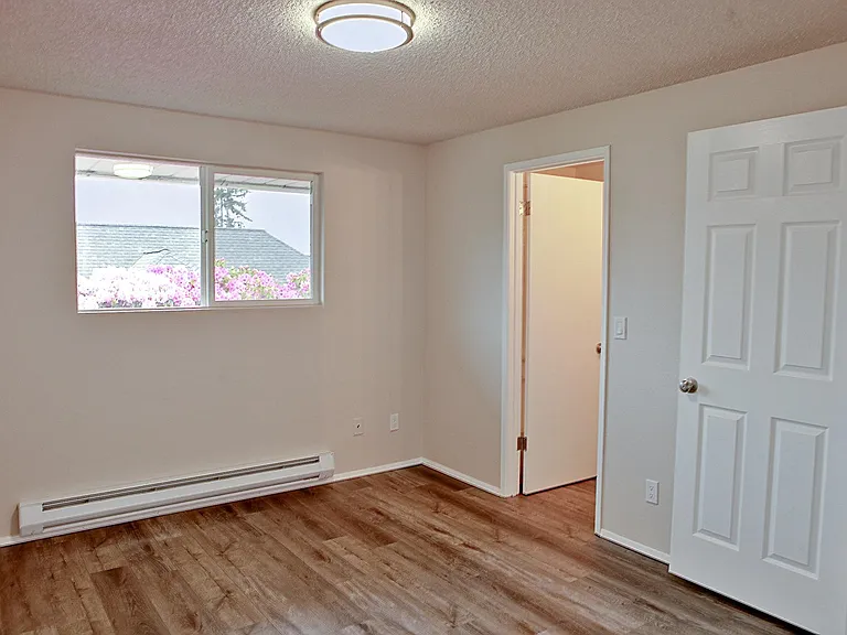 3829 Colby Ave #7 — Photo 10