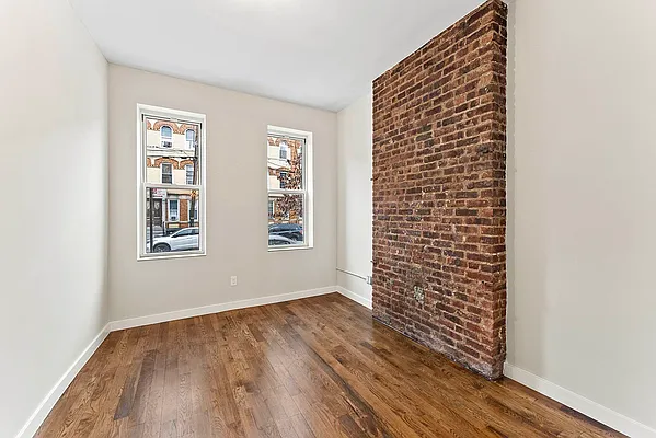 Rented by Compass | media 13