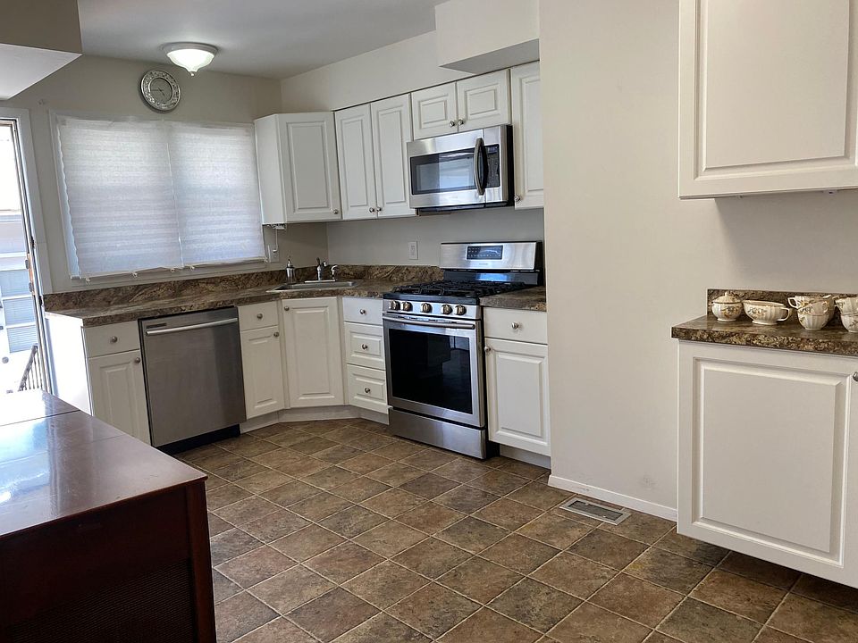 1st image of 0 Grand St #1