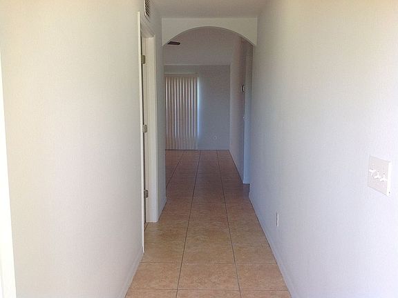 3rd image of 4621 25th St SW