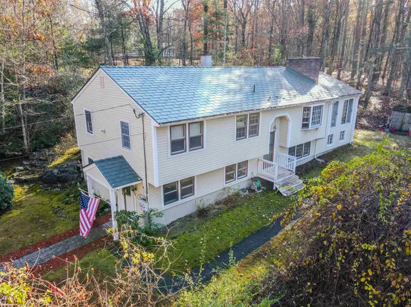 21 Beacon Hill Road, Derry, NH 03038