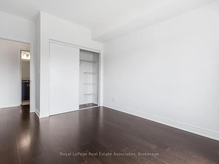 3170 Erin Mills Pkwy #321 — Photo 17