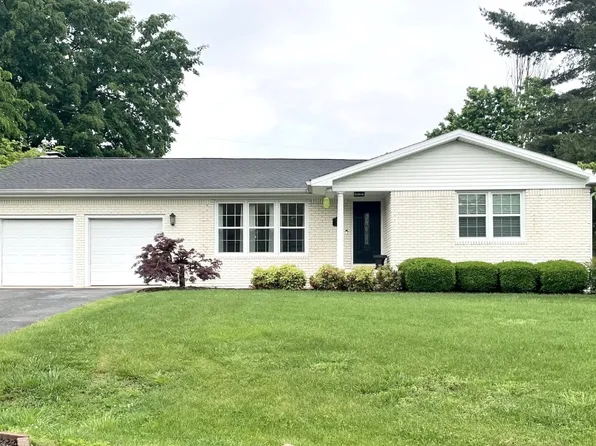 130 Essex Pl, Hopkinsville, KY 42240