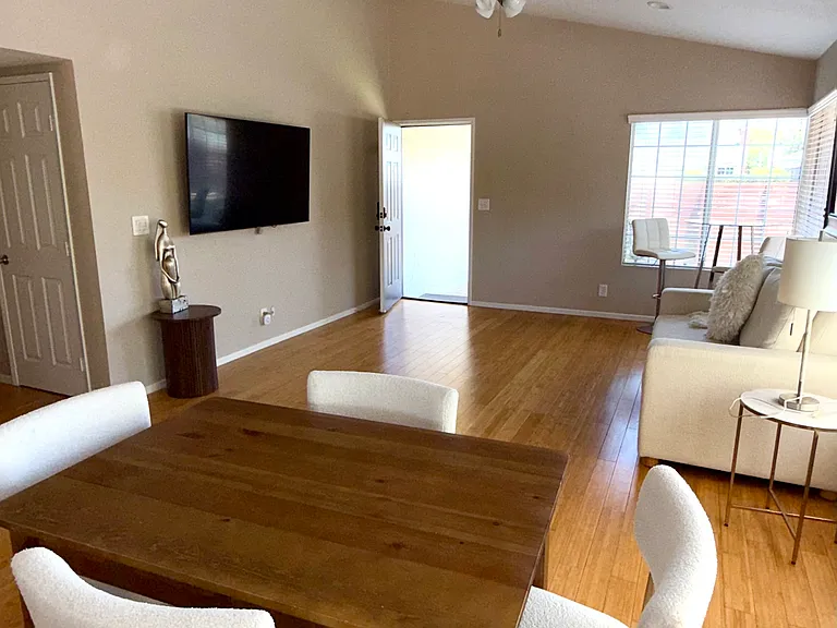 4592 Kimberwick Cir — Photo 6