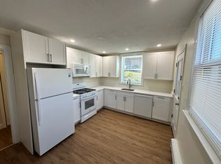 176 Summit Ave #4, Quincy, MA 02170