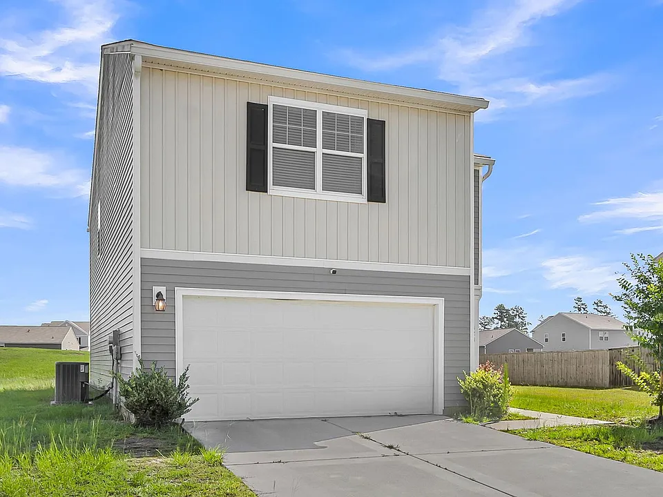 424 Pender Woods Dr