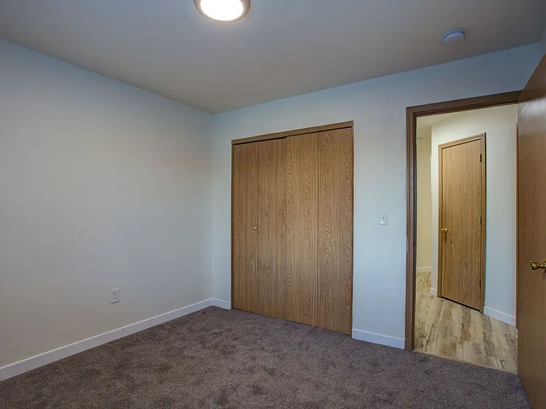 Tamarack Apartments — Photo 25