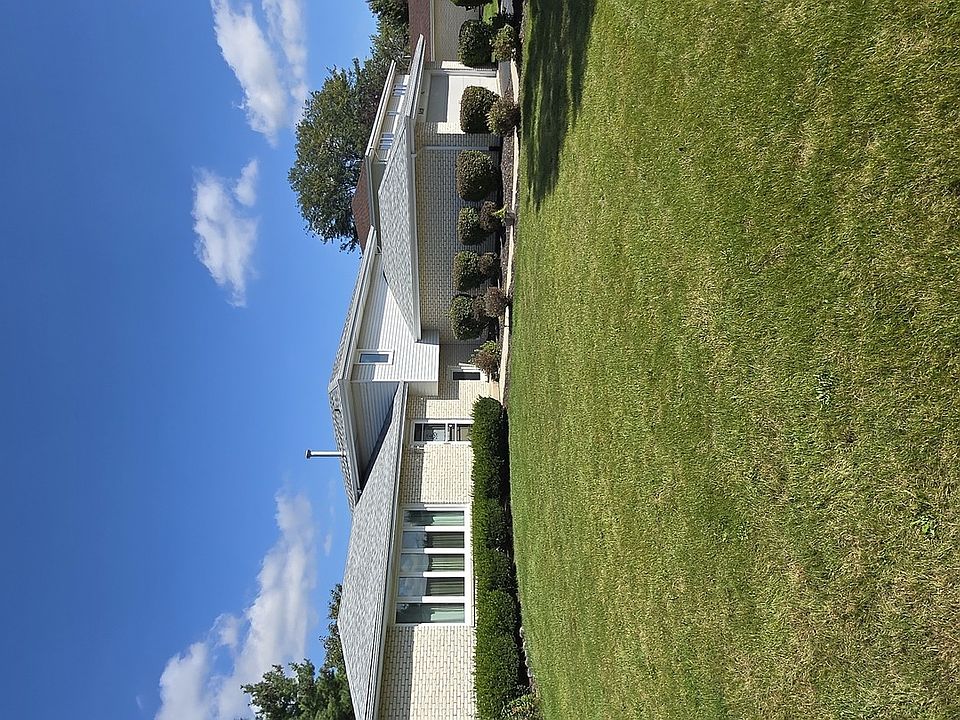 1st image of 8430 Glen Oak Rd
