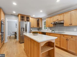 6443 Linway Ter, Mc Lean, VA 22101