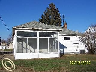 2nd image of 30945 Sheridan St