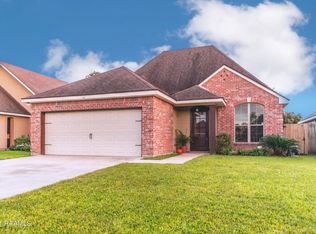 113 Milton Estates Ln, Youngsville, LA 70592