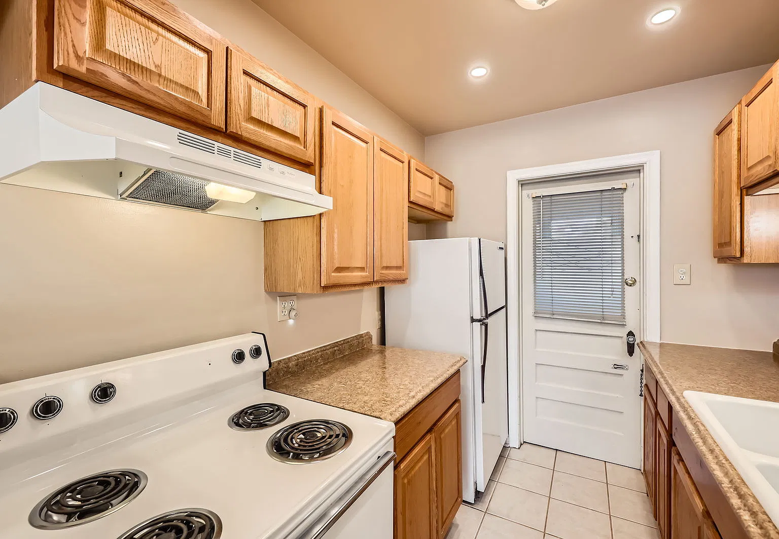 1 bed, 600 sqft, $825 — Photo 4