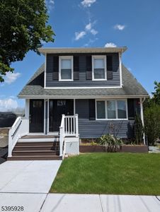 2 Linwood Ter, Caldwell, NJ, 07006