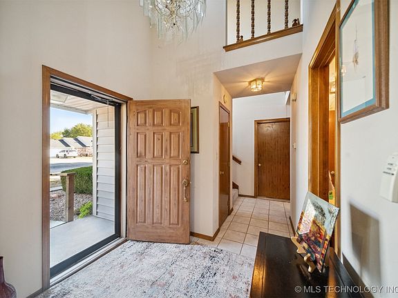 4th image of 9172 E Oak Ln