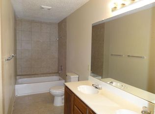 N19571 Wicklow Dr, San Antonio, TX 78250