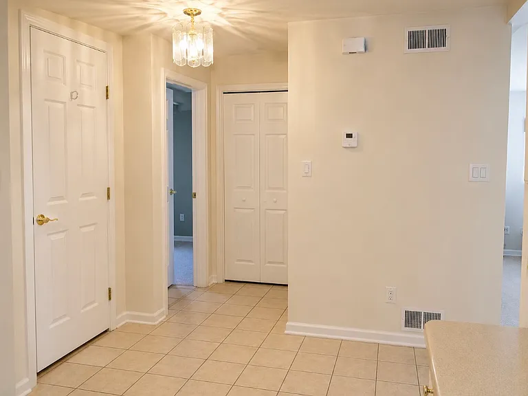 3844 Farmstead Dr — Photo 9
