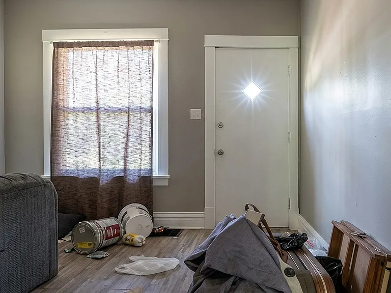 7014 Greenway Ave — Photo 3