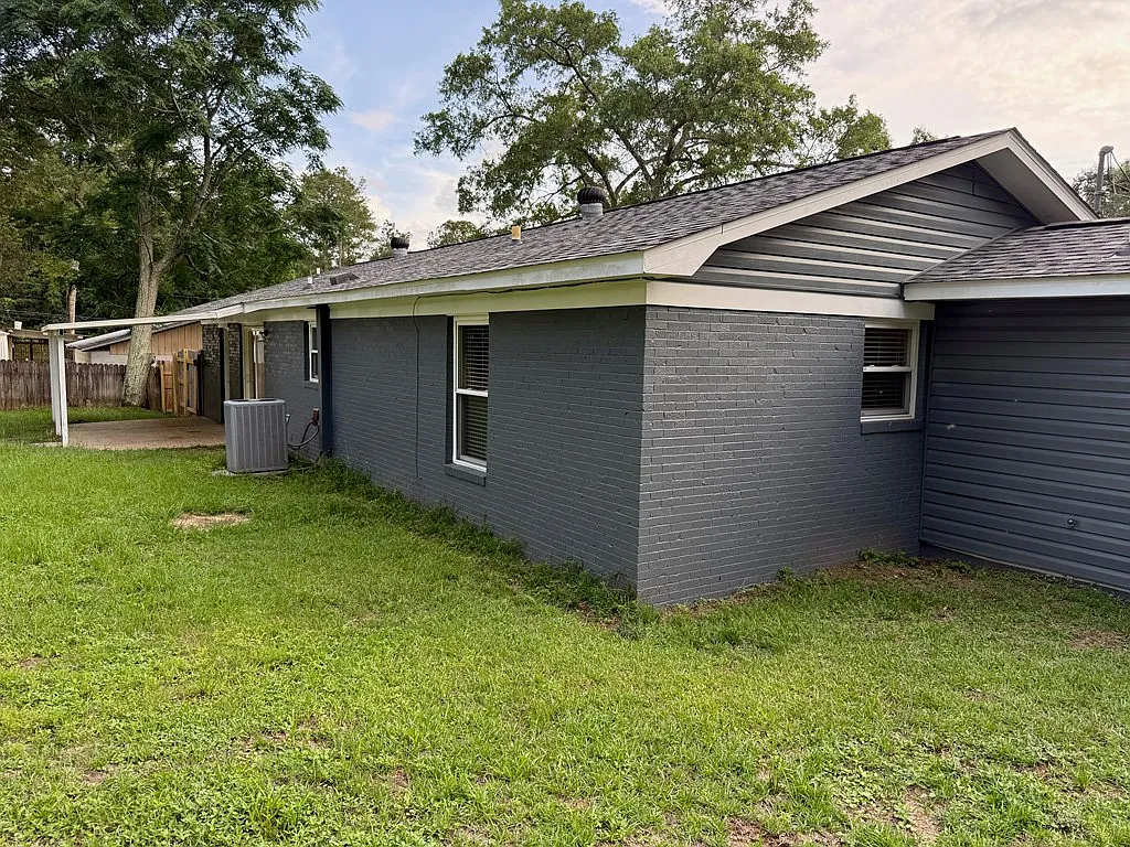 4 bed, 2.0 bath, 1591 sqft, $1,500 — Photo 4