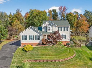 15 Feldspar Way, Fredericksburg, VA 22405