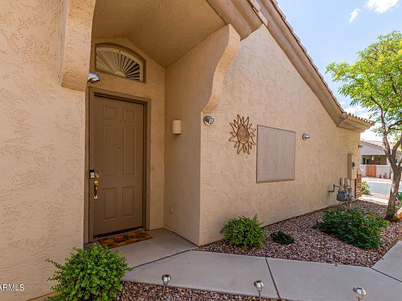 5th image of 1424 N Desert Willow St