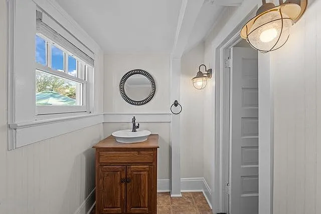 723 Pollock St — Photo 34