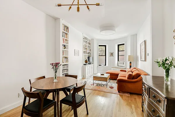 Sold by Compass | media 1
