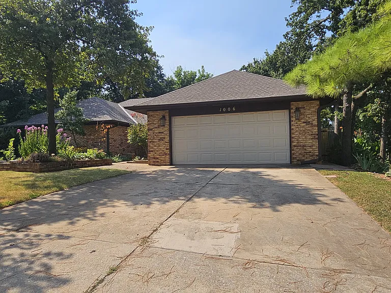 1006 Sunny Brook Dr — Photo 3