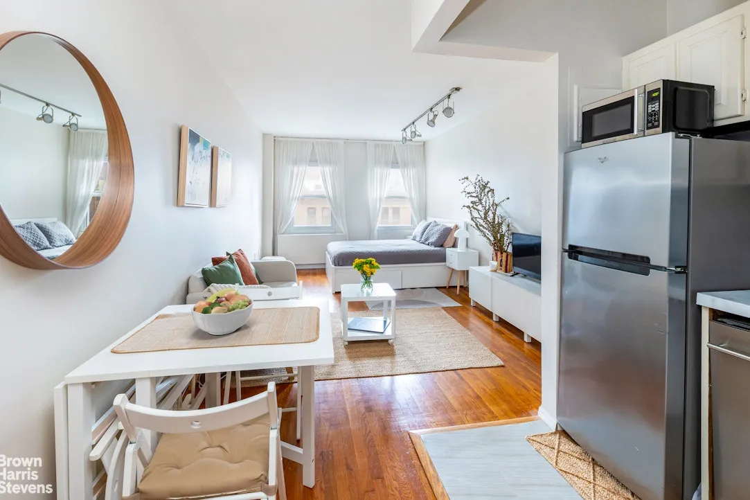 広田屋 222 West 80th Street rentals | 222 W80 | Apartments for rent