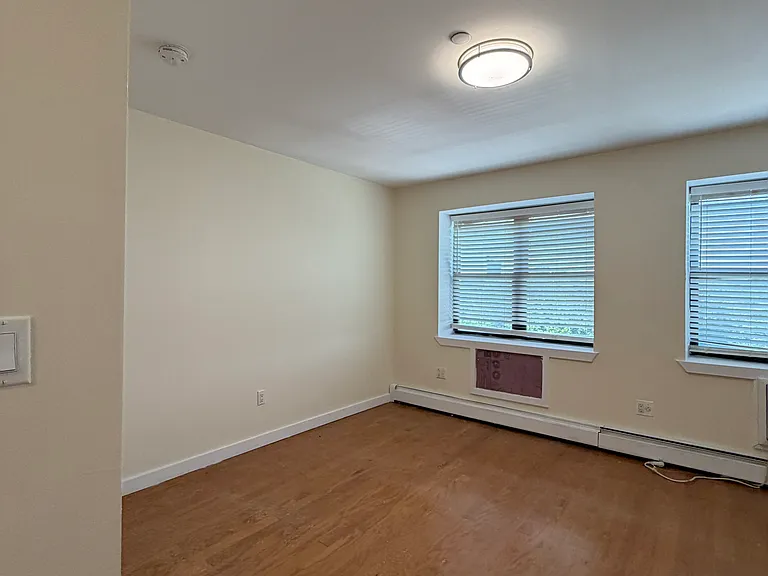 2278 Bronx Park E #8C — Photo 5
