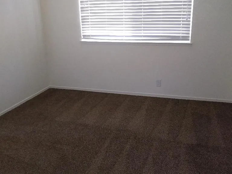 Madison Pines Apartments — Photo 17