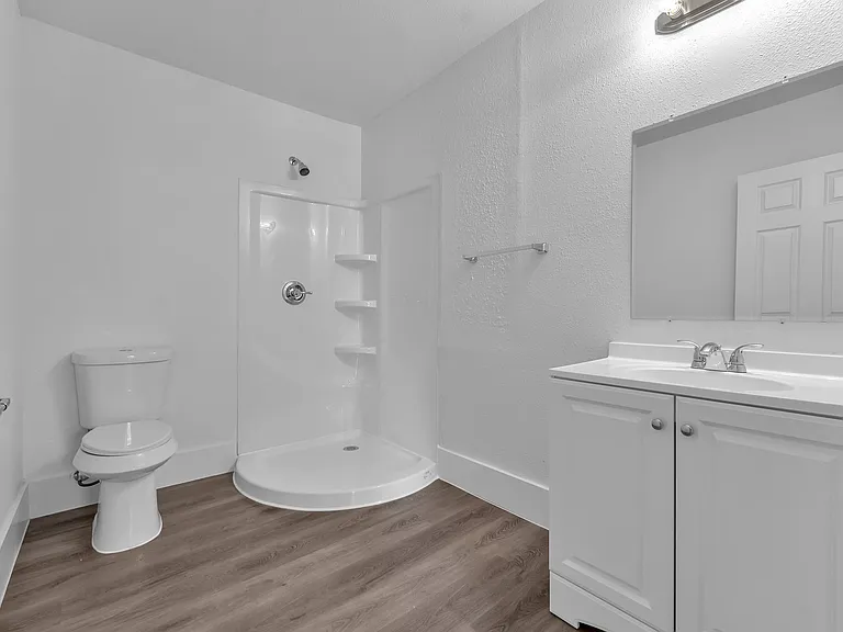 402 Ada St #1 — Photo 15