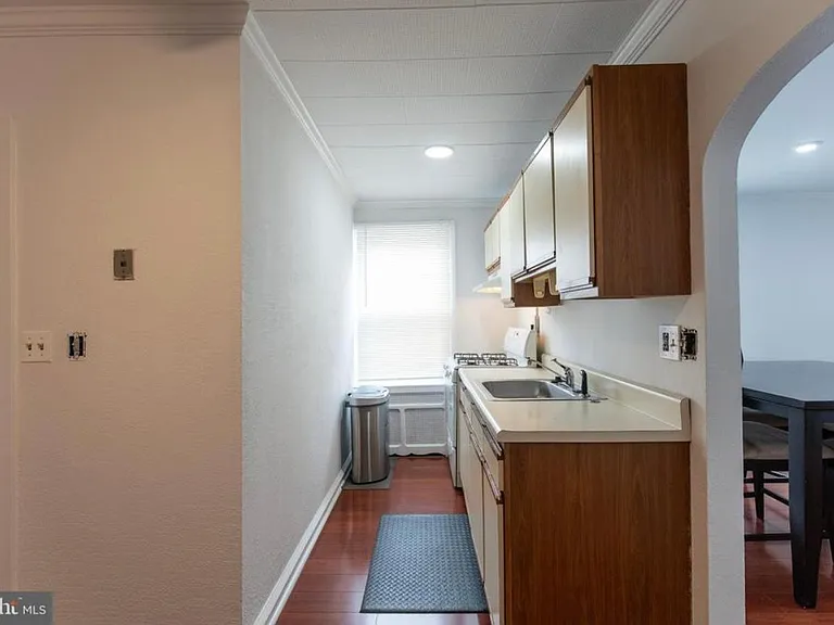 2701 Moore St #1 — Photo 6