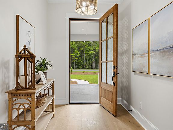 3rd image of 696 La Vento Ln
