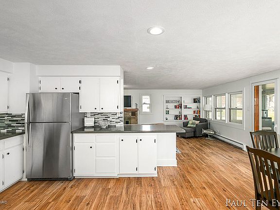 3rd image of 11711 Marsh Rd