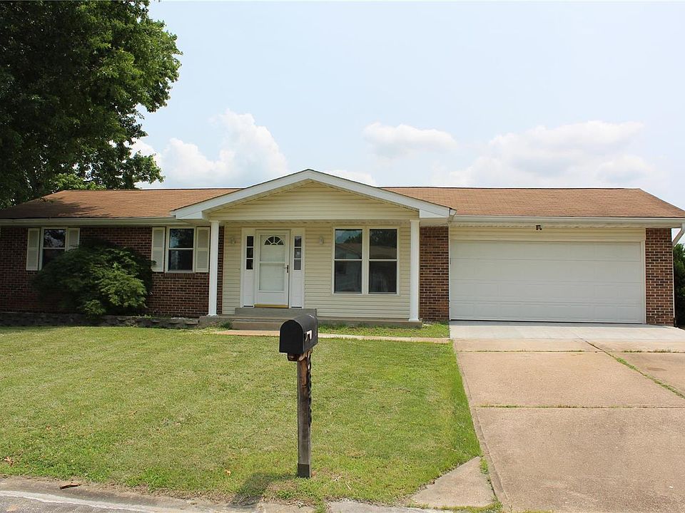 1st image of 5838 Barberry Dr