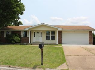 5838 Barberry Dr, Imperial, MO 63052
