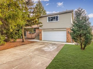 2409 Avondale Ave, Park Ridge, IL 60068