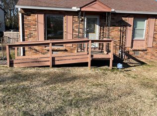 2600 Deerfield Dr, Nashville, TN 37208